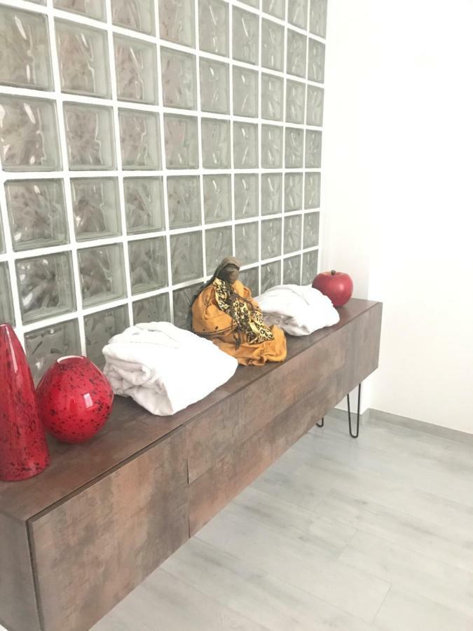 Aparthotel Les lofts de Styliste à Saint-Gilles Extérieur photo