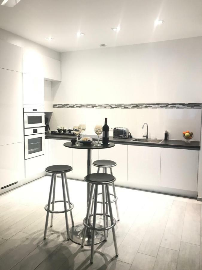 Aparthotel Les lofts de Styliste à Saint-Gilles Extérieur photo